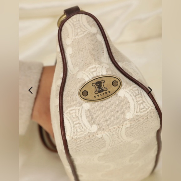 Authentic Celine Triomphe Pochette - Picture 14 of 16